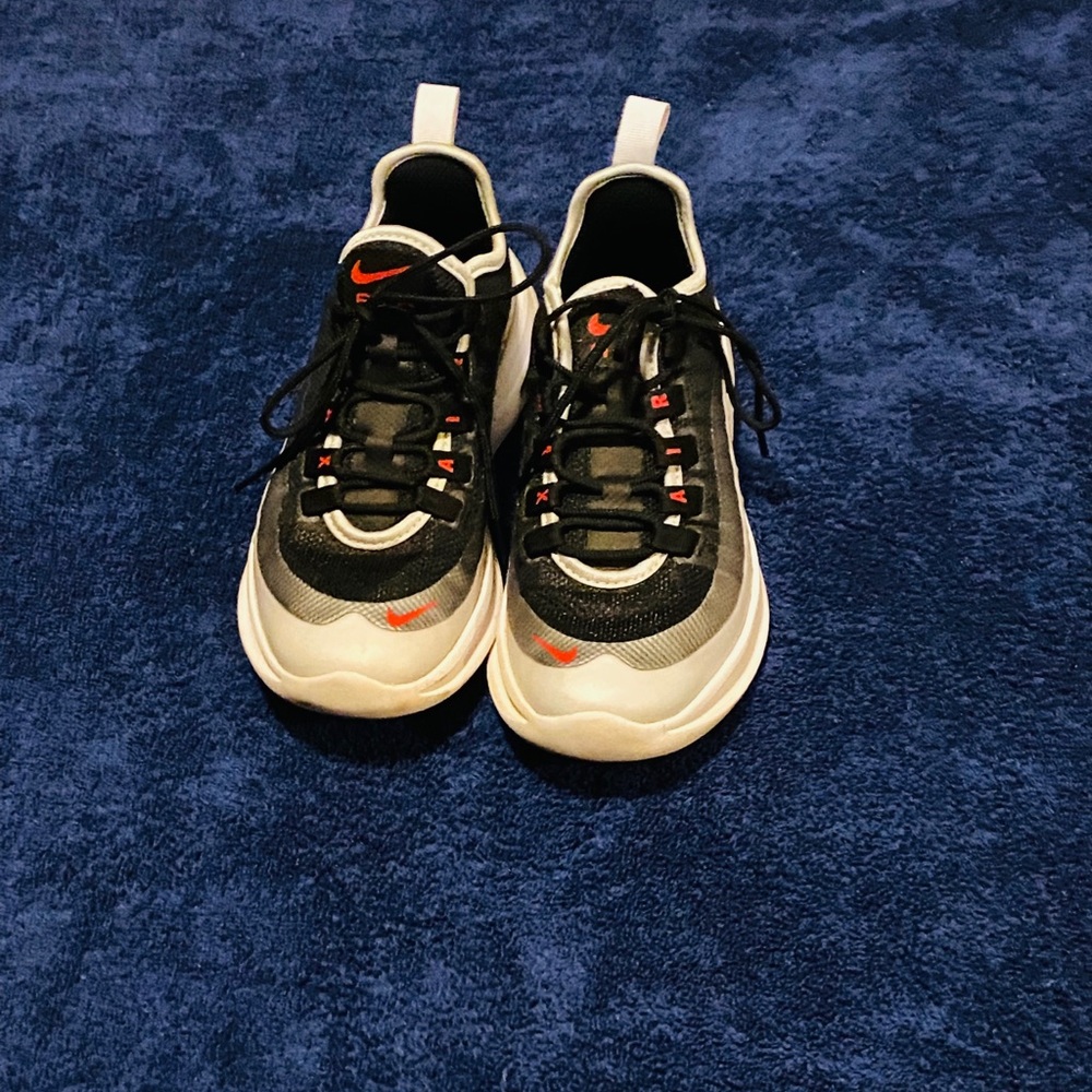 Nike youth shoes